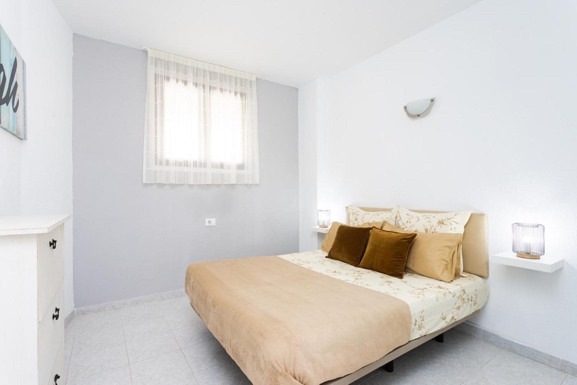 Classbnb - Seafront Apartment At Las Vistas Beach Arona  Exterior photo