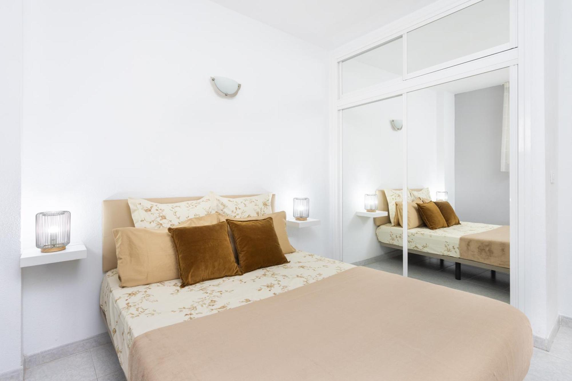 Classbnb - Seafront Apartment At Las Vistas Beach Arona  Exterior photo